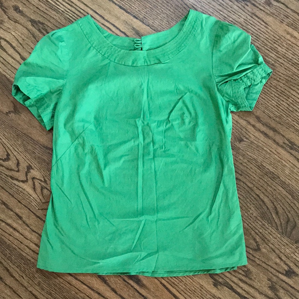 Kelly green top